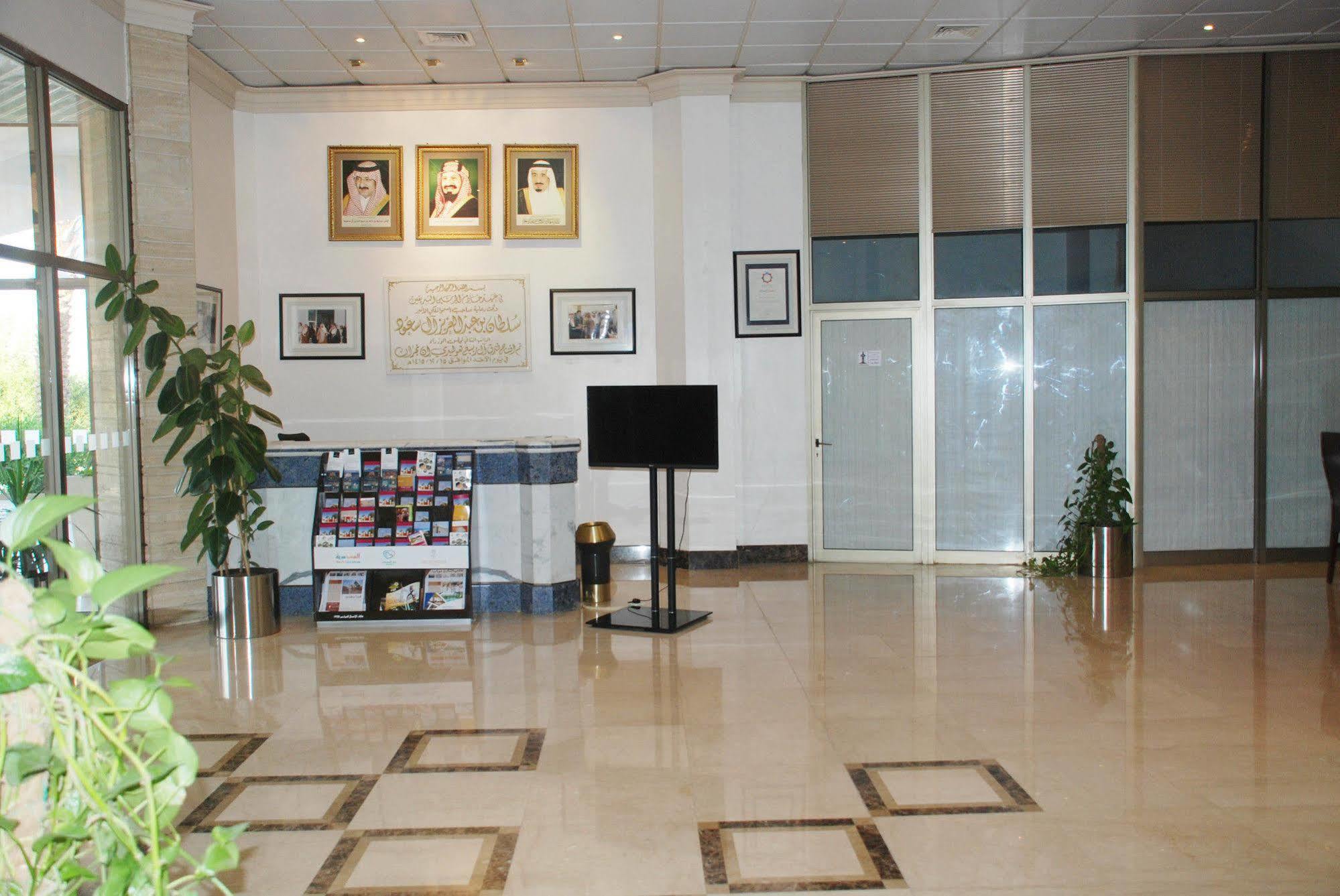 Al Rabea Hotel Najran Exterior photo